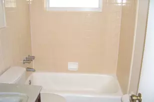 2737 NE 28th St, Pompano Beach, FL 33064 - Photo 7