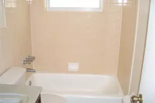 2737 NE 28th St, Lighthouse Point, FL 33064 - Photo 7