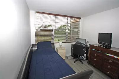 1100 Saint Charles Place #521, Pembroke Pines, FL 33026 - Photo 23