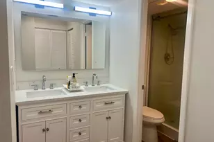 1100 St Charles Pl, Pembroke Pines, FL 33026 - Photo 19