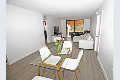 1100 Saint Charles Place #521, Pembroke Pines, FL 33026 - Photo 3