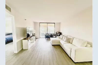 1100 Saint Charles Place #521, Pembroke Pines, FL 33026 - Photo 9