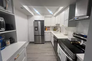 1100 St Charles Pl, Pembroke Pines, FL 33026 - Photo 25