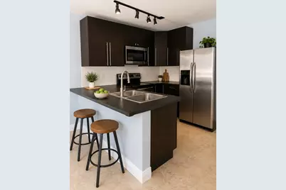 [Address not provided], Hallandale Beach, FL 33009 - Photo 3