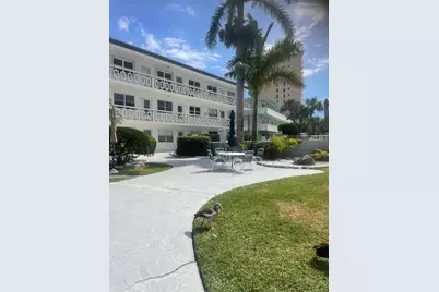[Address not provided], Hallandale Beach, FL 33009 - Photo 15