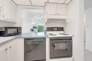 5501 NW 2nd Ave, Boca Raton, FL 33487 - Photo 11