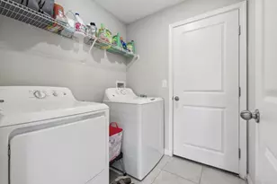 16621 Sunburst Lake St, Wimauma, FL 33598 - Photo 29