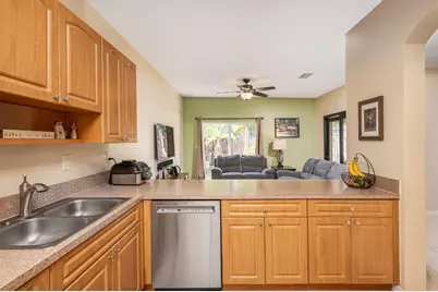 5048 SW 136th Avenue, Miramar, FL 33027 - Photo 7