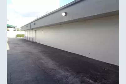 2323 NW 19th Street, Fort Lauderdale, FL 33311 - Photo 3