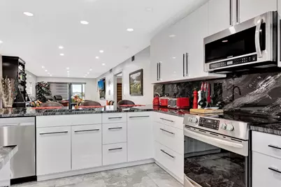 2903 Victoria Circle #O4, Pompano Beach, FL 33066 - Photo 7