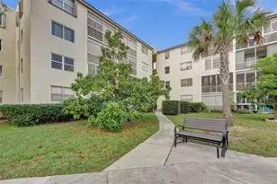 2831 Somerset Dr, Fort Lauderdale, FL 33311 - Photo 23