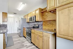 4400 Hillcrest Dr, Hollywood, FL 33021 - Photo 17