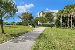 4400 Hillcrest Dr, Hollywood, FL 33021 - Photo 39