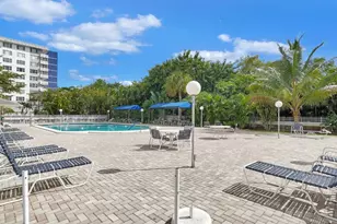 4400 Hillcrest Dr, Hollywood, FL 33021 - Photo 35