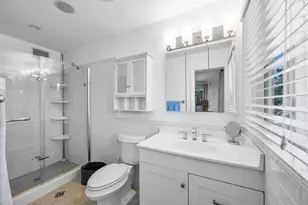 1771 NE 35th St, Oakland Park, FL 33334 - Photo 27