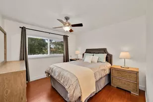 1771 NE 35th St, Oakland Park, FL 33334 - Photo 25