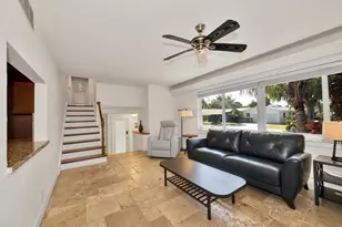 1771 NE 35th St, Oakland Park, FL 33334 - Photo 9