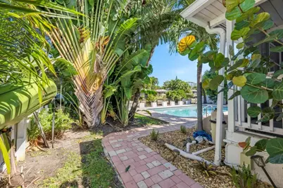 1771 NE 35th Street, Oakland Park, FL 33334 - Photo 19