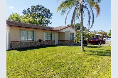 3205 Hibiscus, Fort Pierce, FL 34947 - Photo 3