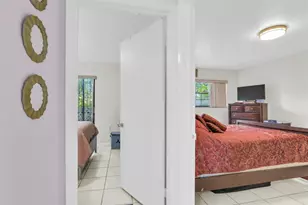 935 NE 199th St, Miami, FL 33179 - Photo 21