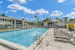 935 NE 199th St, Miami, FL 33179 - Photo 33