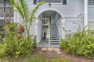 935 NE 199th St, Miami, FL 33179 - Photo 3