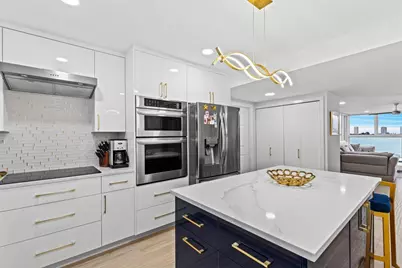 301 Lake Shore Drive #401, West Palm Beach, FL 33403 - Photo 13