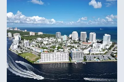 527 Orton Avenue #302B, Fort Lauderdale, FL 33304 - Photo 13