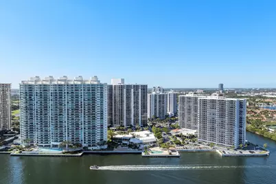 20505 E Country Club Drive #1534, Aventura, FL 33180 - Photo 29