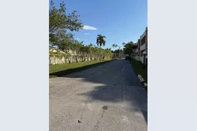 2201 NW 41st Avenue #405, Lauderhill, FL 33313 - Photo 5