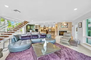 2740 NE 15th St, Fort Lauderdale, FL 33304 - Photo 11