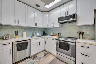 2740 NE 15th St, Fort Lauderdale, FL 33304 - Photo 33