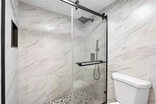 3955 N Nob Hill Rd, Sunrise, FL 33351 - Photo 11