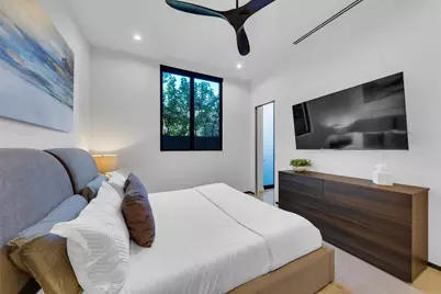 727 NE 17th Way, Fort Lauderdale, FL 33304 - Photo 59