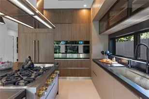 727 NE 17th Way, Fort Lauderdale, FL 33304 - Photo 33