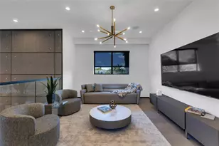 727 NE 17th Way, Fort Lauderdale, FL 33304 - Photo 5