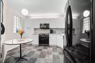 4161 Coral Tree Cir, Pompano Beach, FL 33073 - Photo 5