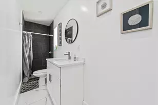 1215 NE 200th St, Miami, FL 33179 - Photo 11