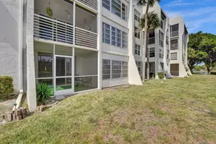 9440 Poinciana Pl, Davie, FL 33324 - Photo 41