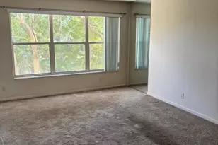 2304 S Cypress Bend Dr, Pompano Beach, FL 33069 - Photo 9