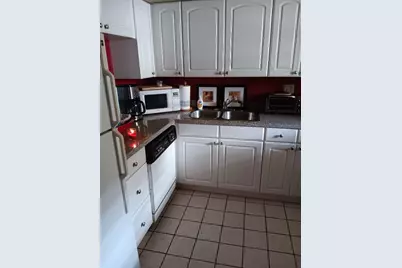 2304 S Cypress Bend Drive #313, Pompano Beach, FL 33069 - Photo 3