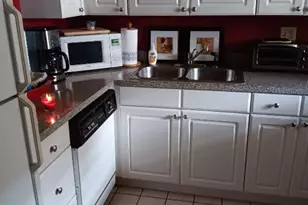 2304 S Cypress Bend Dr, Pompano Beach, FL 33069 - Photo 3