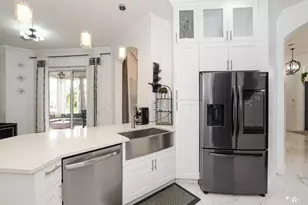 293 SW Lake Forest Way, Port Saint Lucie, FL 34986 - Photo 9