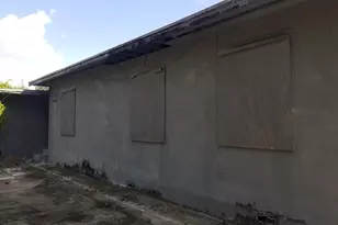 2605 NW 13th Ct, Fort Lauderdale, FL 33311 - Photo 3