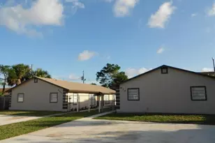 925 W 36th St, Riviera Beach, FL 33404 - Photo 1