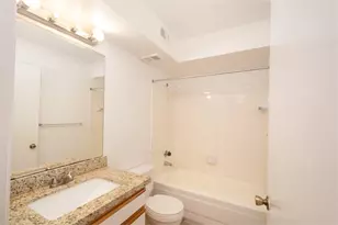 2440 NW 33rd St, Oakland Park, FL 33309 - Photo 9