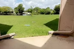 10466 Sunrise Lakes Blvd, Sunrise, FL 33322 - Photo 27