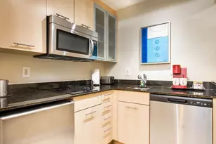 2670 E Sunrise Blvd, Fort Lauderdale, FL 33304 - Photo 17