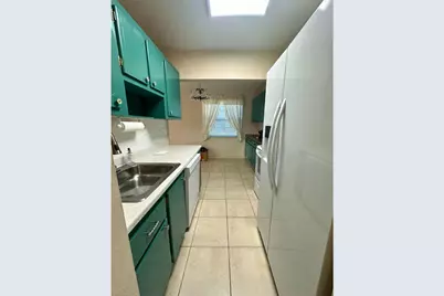 5190 E Sabal Palm Boulevard #201, Tamarac, FL 33319 - Photo 11