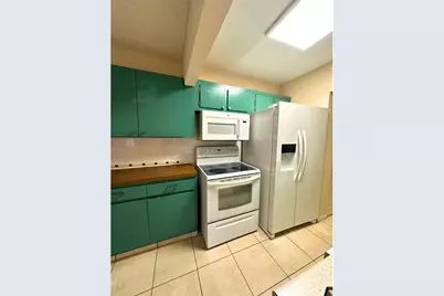 5190 E Sabal Palm Boulevard #201, Tamarac, FL 33319 - Photo 11